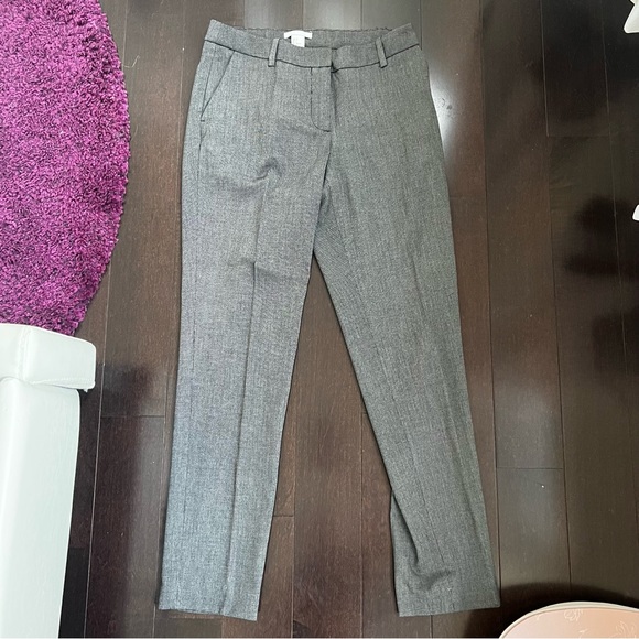 Blazer and Pants matching set. H&M size 4. Grey, worn once perfect condition! - Picture 6 of 8